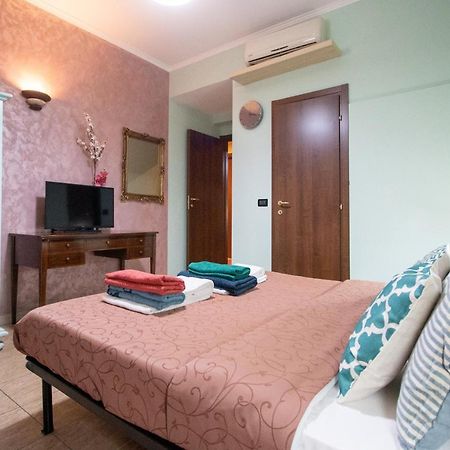B&B Colorful Suite Yard Rome Bagian luar foto