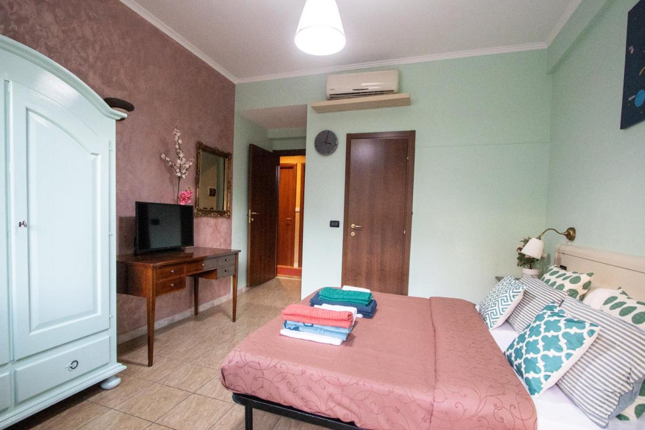 B&B Colorful Suite Yard Rome Bagian luar foto
