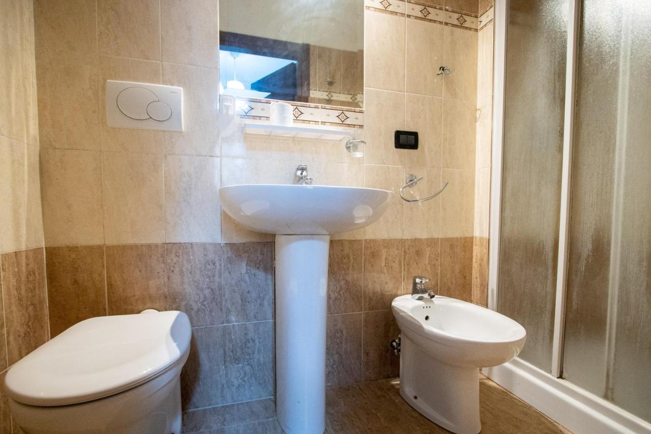 B&B Colorful Suite Yard Rome Bagian luar foto