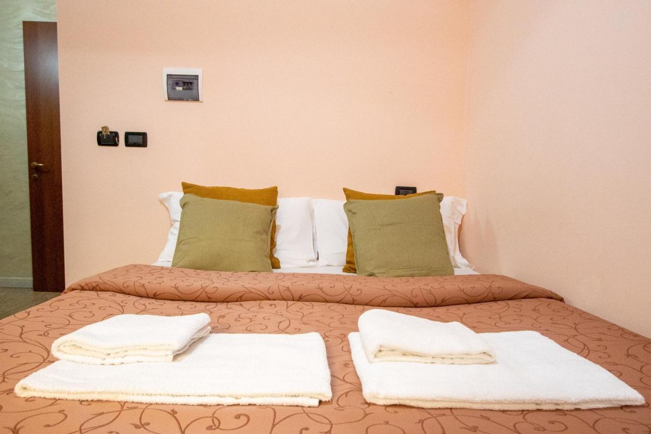 B&B Colorful Suite Yard Rome Bagian luar foto