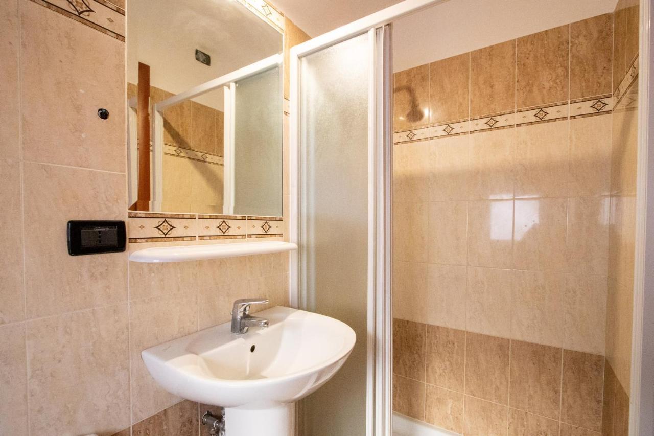 B&B Colorful Suite Yard Rome Bagian luar foto