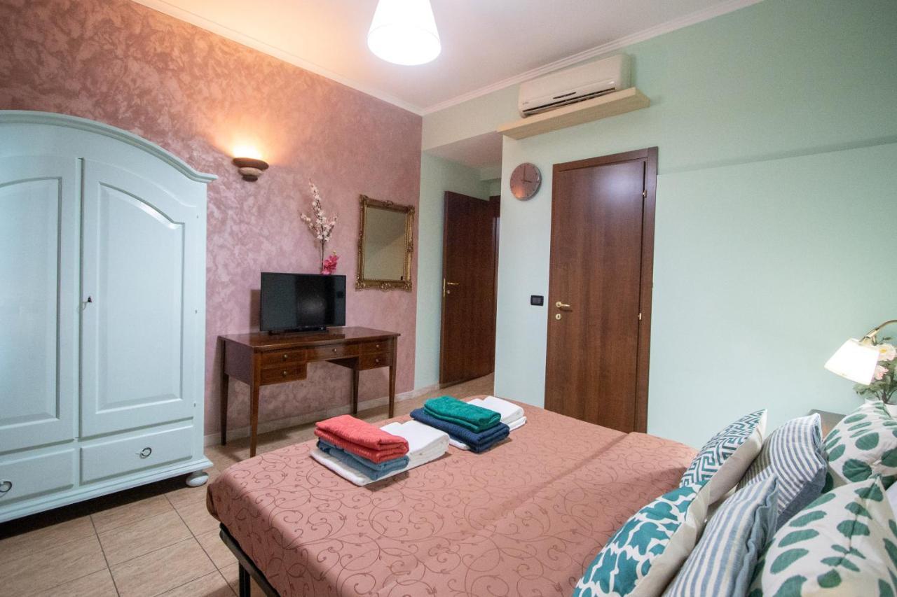 B&B Colorful Suite Yard Rome Bagian luar foto