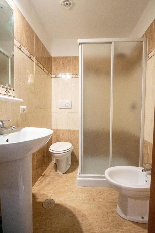 B&B Colorful Suite Yard Rome Bagian luar foto