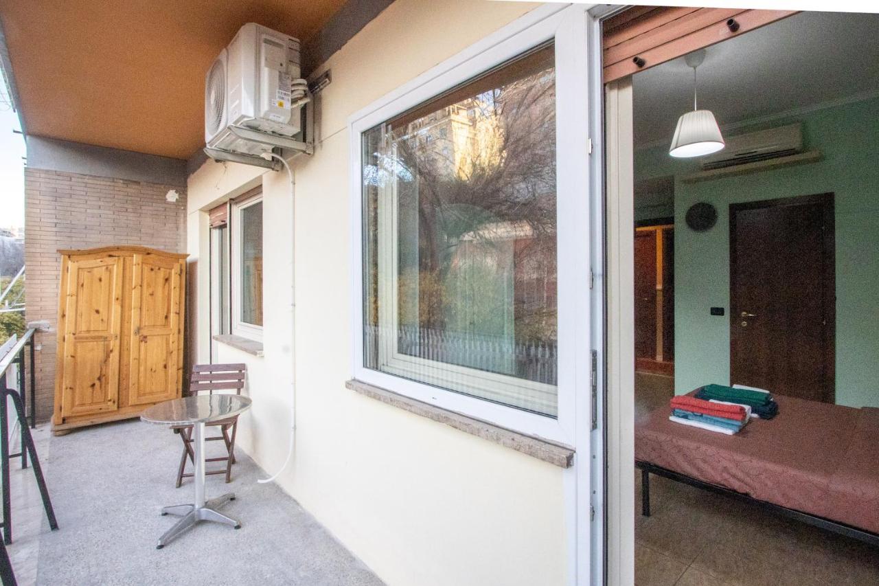B&B Colorful Suite Yard Rome Bagian luar foto